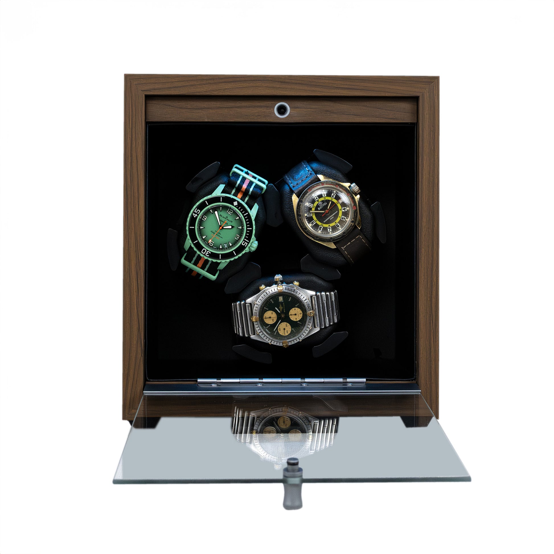 Foxtrot Horomaster Black Watch Winder displaying 3 automatic watches